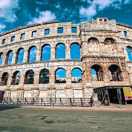 In The Center & Nice & Quiet Pula Exterior photo