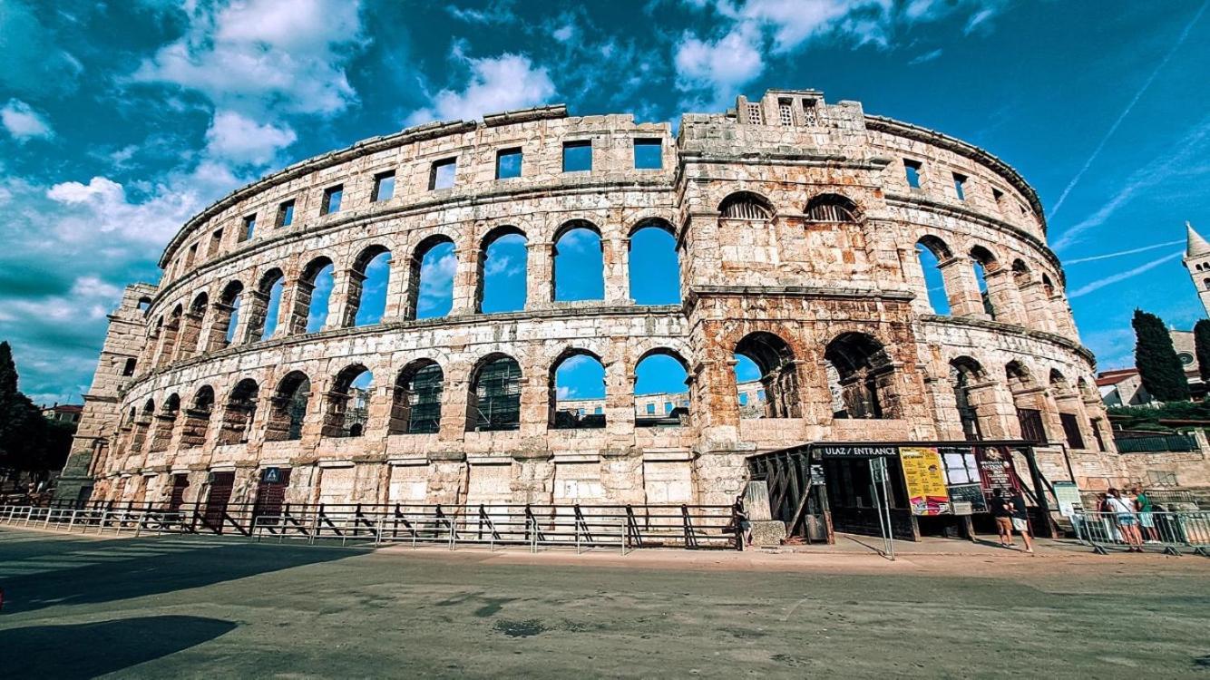 In The Center & Nice & Quiet Pula Exterior photo